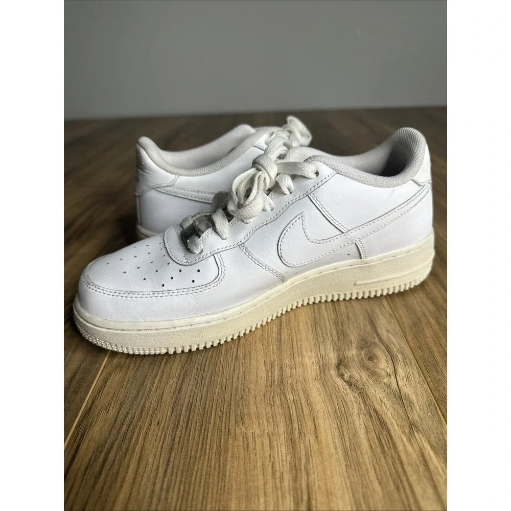 Nike Air Force 1 Low White Athletic Shoes Sneakers (GS) 314192 117 Boys Size 7Y